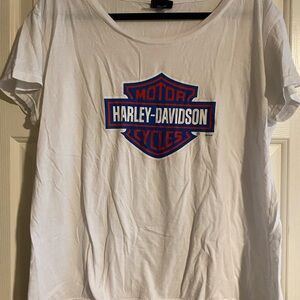 Harley-Davidson White Tee with Blue and Red Logo
